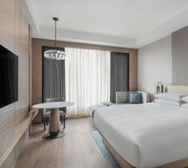 Navi Mumbai Marriott Hotel Room