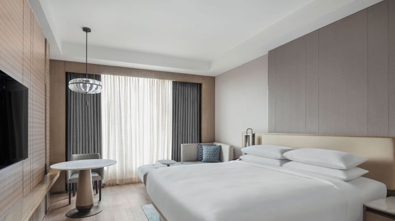 <b>Navi Mumbai Marriott Hotel Room</b>. Images powered by <a href="https://www.leonardoworldwide.com/" title="Leonardo Worldwide" target="_blank">Leonardo</a>.