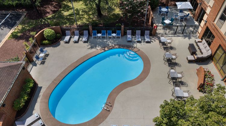 Four Points by Sheraton Greensboro Arpt Pool