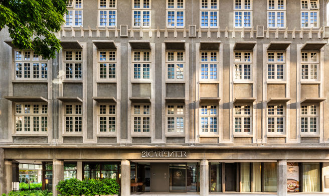 21 Carpenter Exterior