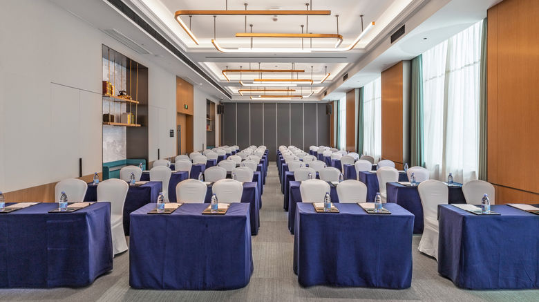 <b>Hampton Qingdao West Coast Meeting</b>. Images powered by <a href="https://www.leonardoworldwide.com/" title="Leonardo Worldwide" target="_blank">Leonardo</a>.