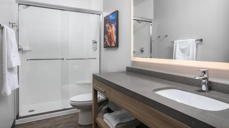<b>Candlewood Suites Chattanooga – Hamilton Pl Room</b>. Images powered by <a href="https://www.leonardoworldwide.com/" title="Leonardo Worldwide" target="_blank">Leonardo</a>.