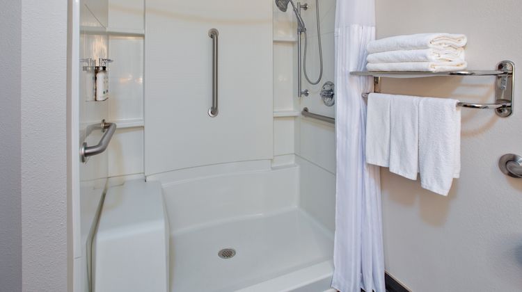 Holiday Inn Express & Suites Sumter Room