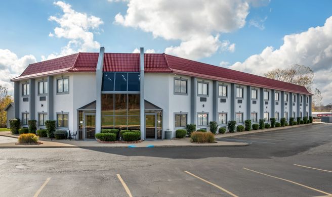 Red Roof Greencastle South – Cloverdale Exterior