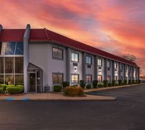 Red Roof Greencastle South – Cloverdale Exterior