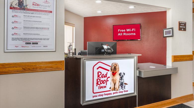 <b>Red Roof Greencastle South – Cloverdale Lobby</b>. Images powered by <a href="https://www.leonardoworldwide.com/" title="Leonardo Worldwide" target="_blank">Leonardo</a>.