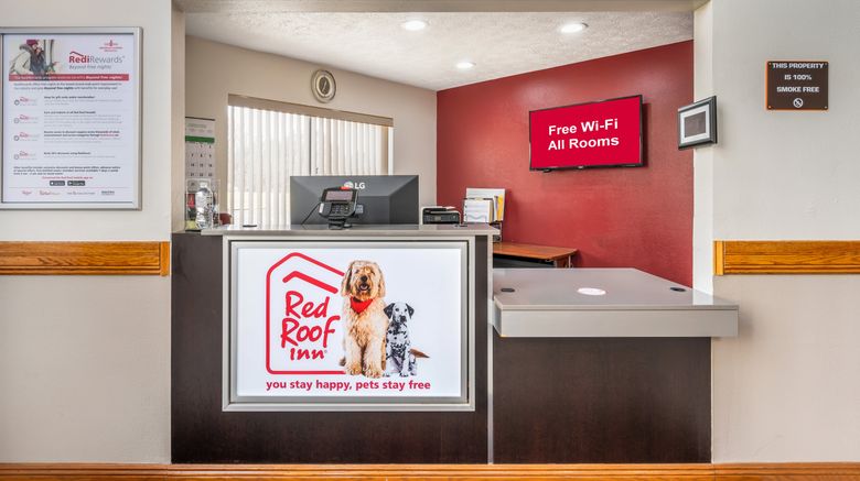 <b>Red Roof Greencastle South – Cloverdale Lobby</b>. Images powered by <a href="https://www.leonardoworldwide.com/" title="Leonardo Worldwide" target="_blank">Leonardo</a>.
