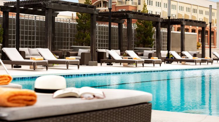 Twelve Midtown, Autograph Collection Pool
