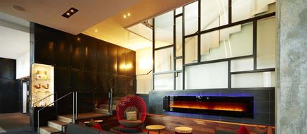 ALT Hotel Quartier DIX30 Lobby