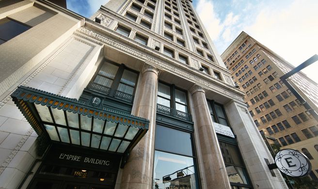 Elyton Hotel, Autograph Collection Exterior