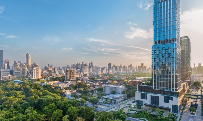 The Ritz-Carlton, Bangkok Exterior
