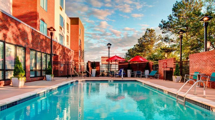 TownePlace Stes Macon Mercer University Pool