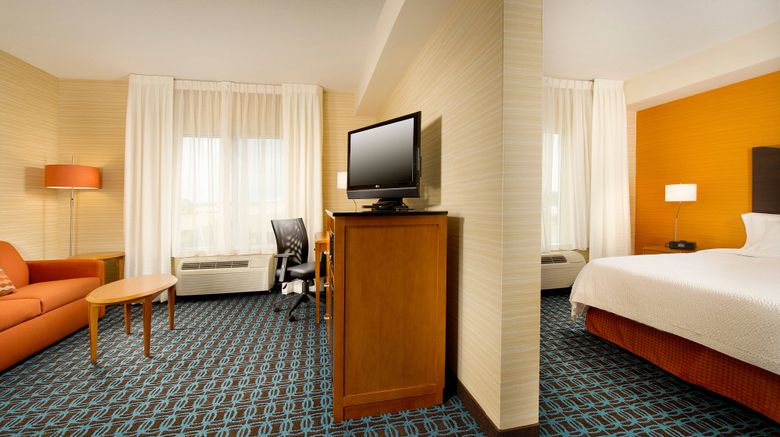 <b>Fairfield Inn & Suites by Marriott Pool</b>. Images powered by <a href="https://www.leonardoworldwide.com/" title="Leonardo Worldwide" target="_blank">Leonardo</a>.