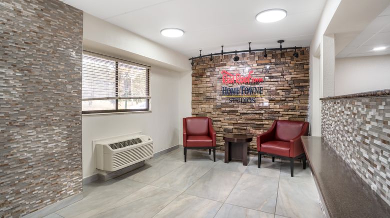 <b>HomeTowne Studios Greenville Lobby</b>. Images powered by <a href="https://www.leonardoworldwide.com/" title="Leonardo Worldwide" target="_blank">Leonardo</a>.