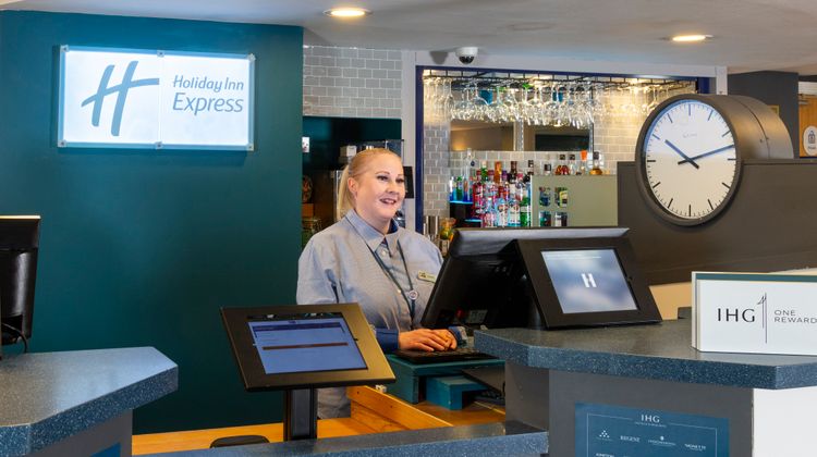 Holiday Inn Express Stafford Hotel Exterior