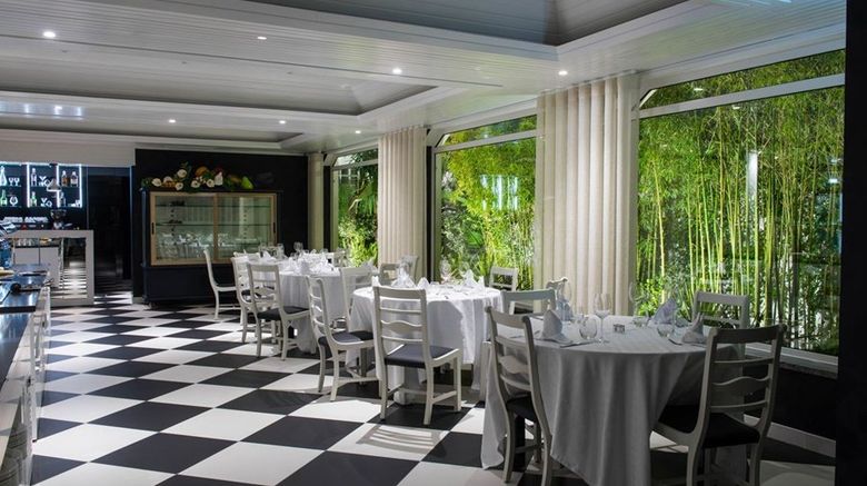 <b>Hotel Cristal Marinha Restaurant</b>. Images powered by <a href="https://www.leonardoworldwide.com/" title="Leonardo Worldwide" target="_blank">Leonardo</a>.