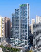 Holiday Inn Exp East Lake