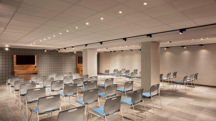Aloft Long Island City-Manhattan View Meeting