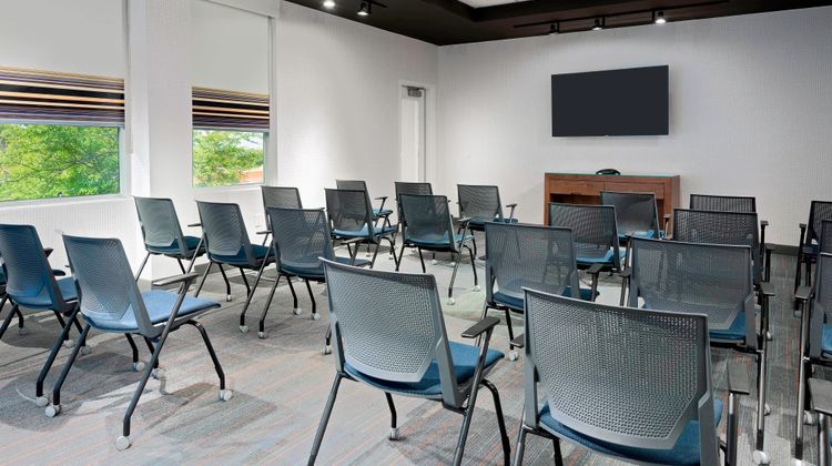aloft Jacksonville Airport Meeting