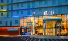 Aloft New York LaGuardia Airport