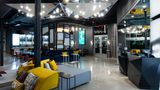 aloft North Kansas City Lobby