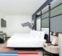 aloft North Kansas City Room