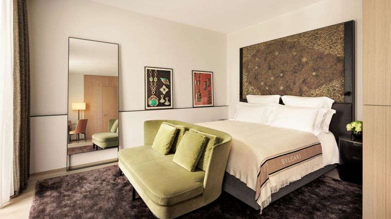 <b>Bulgari Hotel Milano Suite</b>. Images powered by <a href="https://www.leonardoworldwide.com/" title="Leonardo Worldwide" target="_blank">Leonardo</a>.