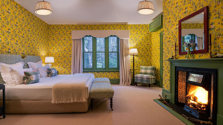 <b>Otahuna Lodge Room</b>. Images powered by <a href="https://www.leonardoworldwide.com/" title="Leonardo Worldwide" target="_blank">Leonardo</a>.