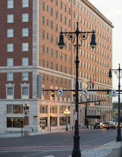 Renaissance Albany Hotel