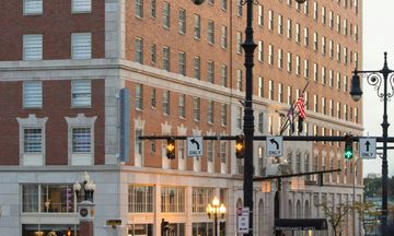 Renaissance Albany Hotel