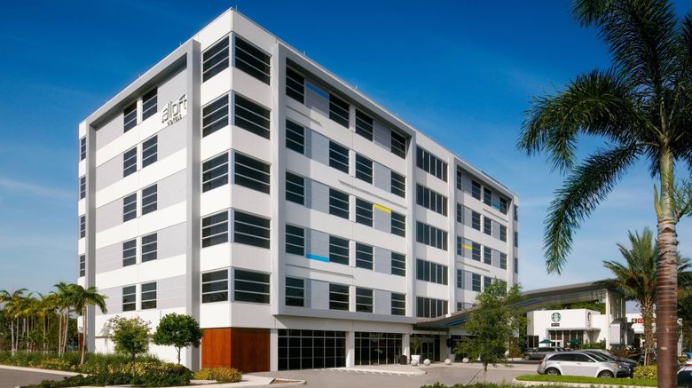 <b>Aloft Miami Airport Exterior</b>. Images powered by <a href="https://www.leonardoworldwide.com/" title="Leonardo Worldwide" target="_blank">Leonardo</a>.