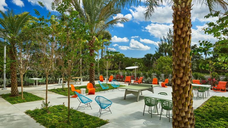 <b>Aloft Miami Airport Exterior</b>. Images powered by <a href="https://www.leonardoworldwide.com/" title="Leonardo Worldwide" target="_blank">Leonardo</a>.