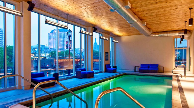 <b>aloft Milwaukee Downtown Pool</b>. Images powered by <a href="https://www.leonardoworldwide.com/" title="Leonardo Worldwide" target="_blank">Leonardo</a>.