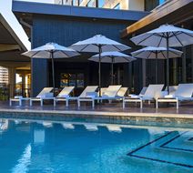 Hotel Indigo Irving–Las Colinas Lobby