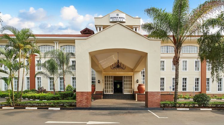 Protea Hotel Ryalls Exterior