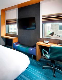 aloft New York Brooklyn