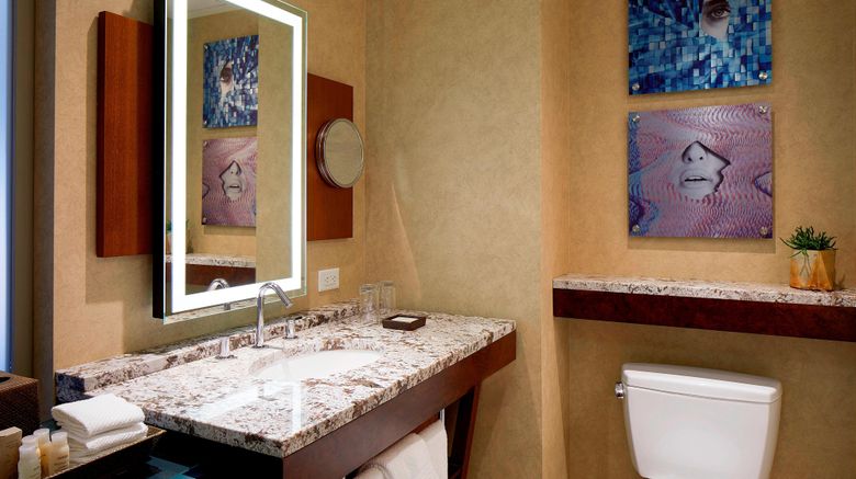 <b>Renaissance Atlanta Midtown Hotel Room</b>. Images powered by <a href="https://www.leonardoworldwide.com/" title="Leonardo Worldwide" target="_blank">Leonardo</a>.
