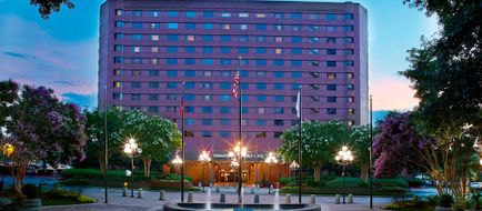 Renaissance Atlanta Waverly Hotel Exterior