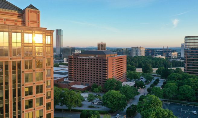 Renaissance Atlanta Waverly Hotel Exterior