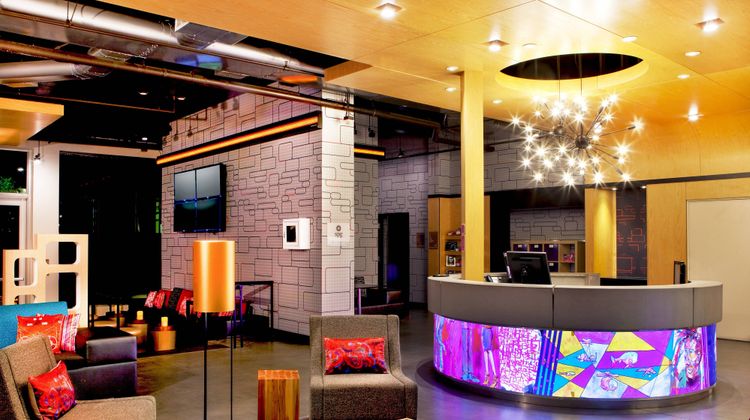 aloft Ontario-Rancho Cucamonga Lobby