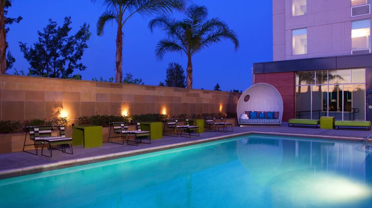 aloft Ontario-Rancho Cucamonga Pool
