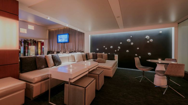 <b>Renaissance Wind Creek Aruba Resort Lobby</b>. Images powered by <a href="https://www.leonardoworldwide.com/" title="Leonardo Worldwide" target="_blank">Leonardo</a>.