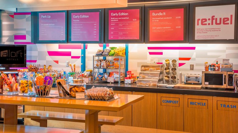 <b>aloft Portland Arpt at Cascade Station Restaurant</b>. Images powered by <a href="https://www.leonardoworldwide.com/" title="Leonardo Worldwide" target="_blank">Leonardo</a>.