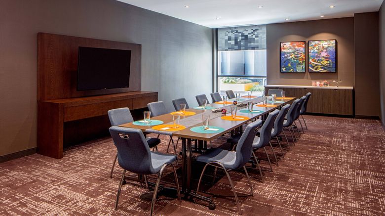 <b>Aloft Philadelphia Downtown Meeting</b>. Images powered by <a href="https://www.leonardoworldwide.com/" title="Leonardo Worldwide" target="_blank">Leonardo</a>.