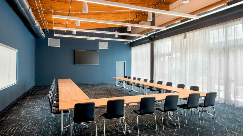 <b>aloft Mount Laurel Meeting</b>. Images powered by <a href="https://www.leonardoworldwide.com/" title="Leonardo Worldwide" target="_blank">Leonardo</a>.