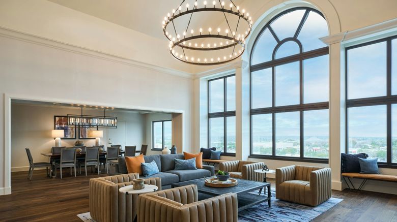 <b>Renaissance Austin Hotel Suite</b>. Images powered by <a href="https://www.leonardoworldwide.com/" title="Leonardo Worldwide" target="_blank">Leonardo</a>.