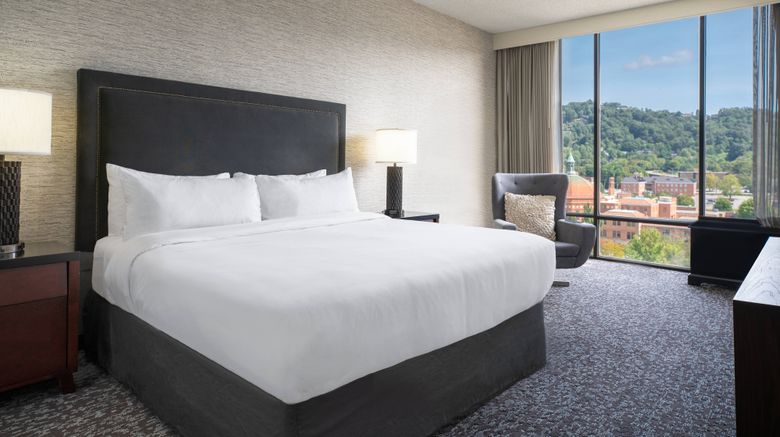 <b>Renaissance Asheville Hotel Room</b>. Images powered by <a href="https://www.leonardoworldwide.com/" title="Leonardo Worldwide" target="_blank">Leonardo</a>.