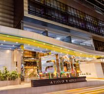aloft Panama Exterior