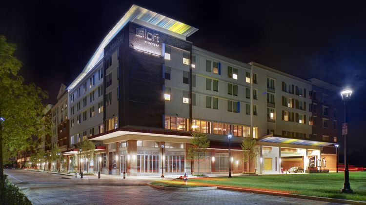 Aloft Richmond West Short Pump Exterior