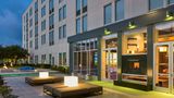 aloft San Antonio Airport Exterior